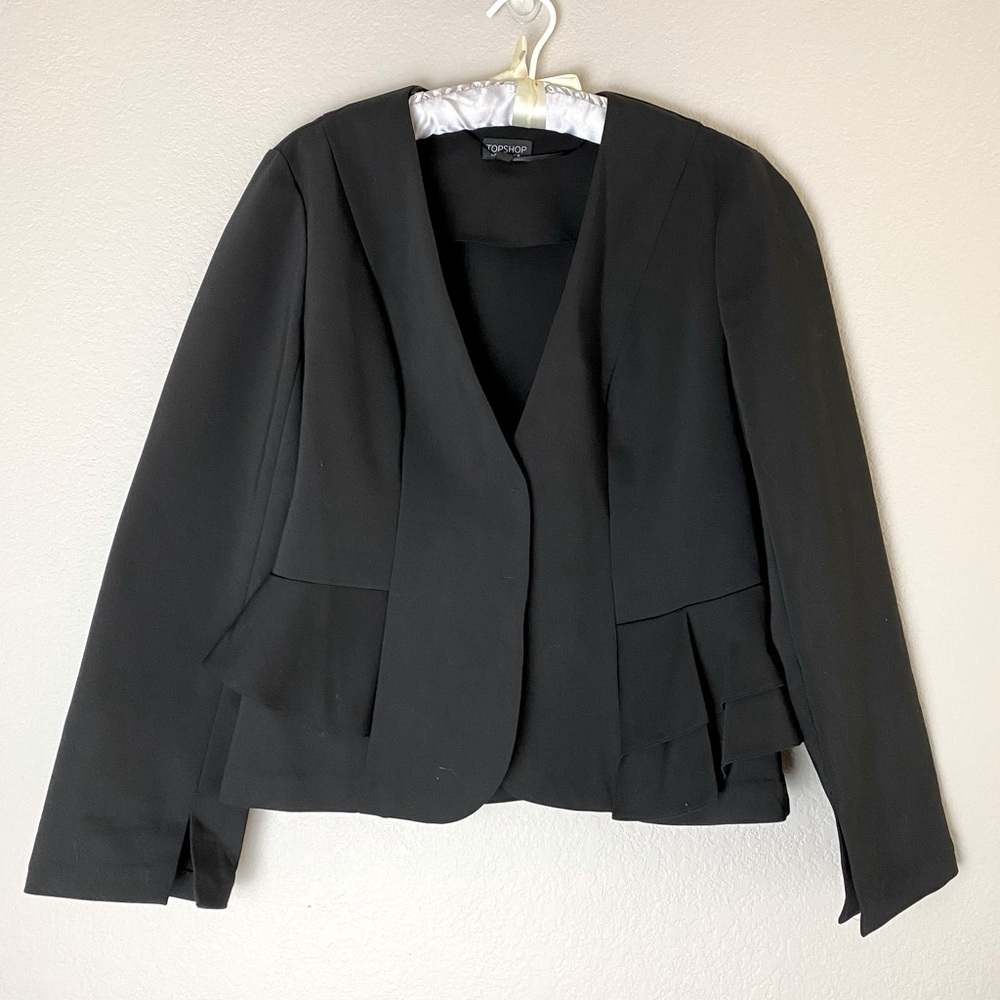WOMEN’S Topshop black blazer w/ ruffled side detail size US 10